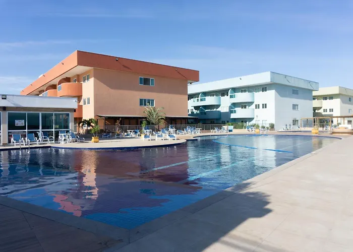 Apê aconchegante condomínio beira lagoa c/piscina Arraial do Cabo